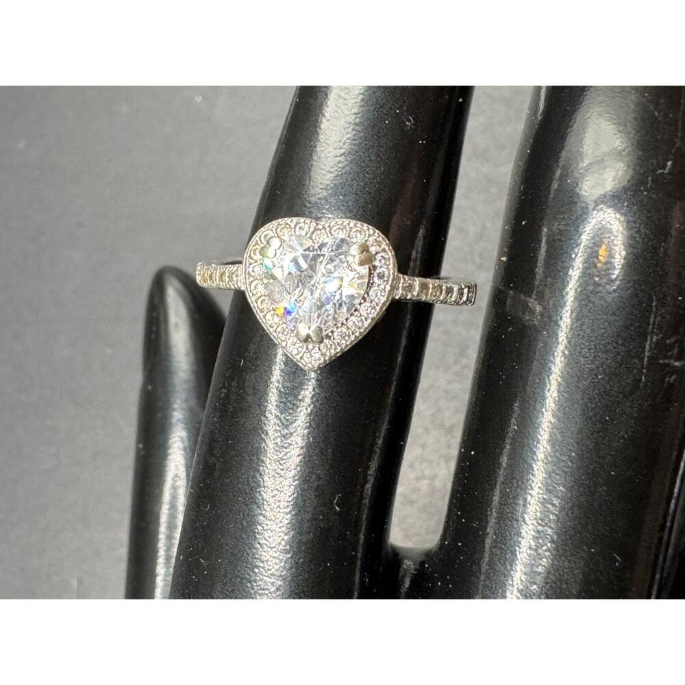 Vintage YGI 925 Sterling Silver Heart Shaped Stone Engagement Ring Sz 6